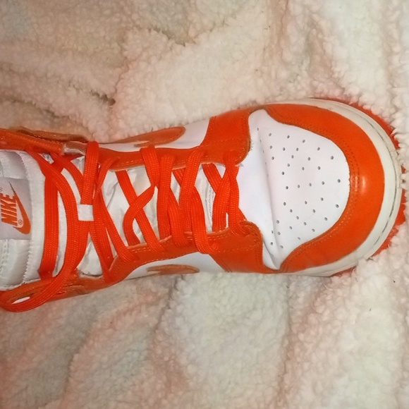 Nike Air Orange and white - Picture 4 of 5